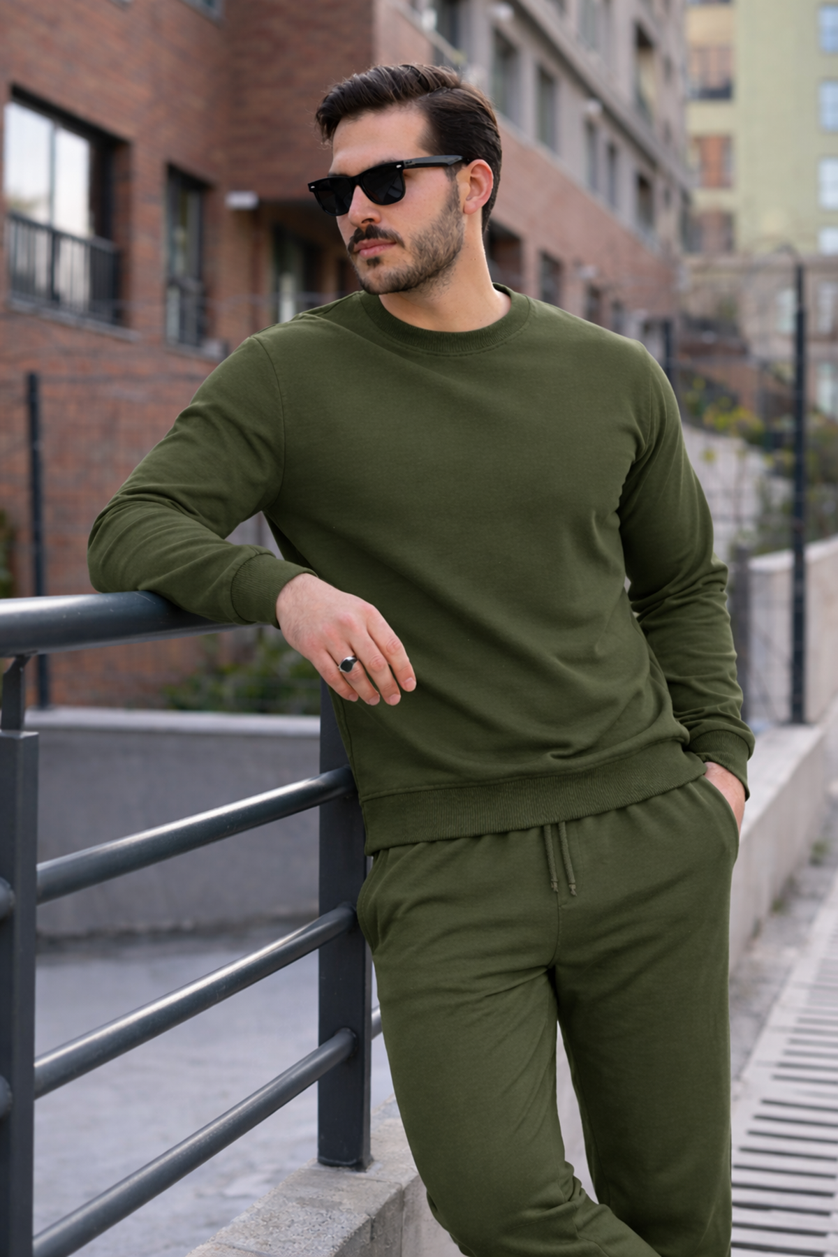 Erkek Pamuklu Bisiklet Yaka Dar Haki Eşofman Takımı
