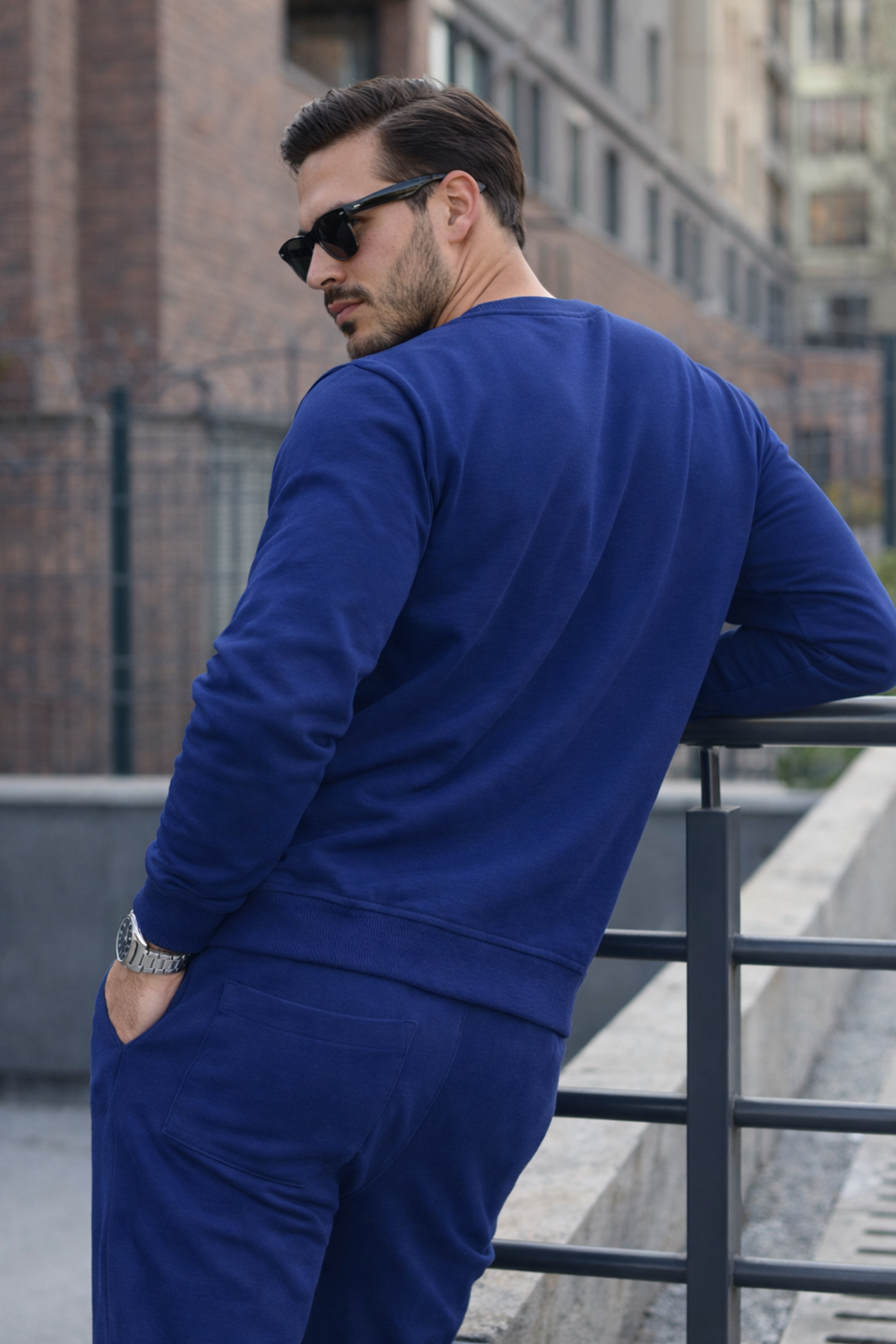 Erkek Pamuklu Bisiklet Yaka Dar Lacivert Eşofman Takımı