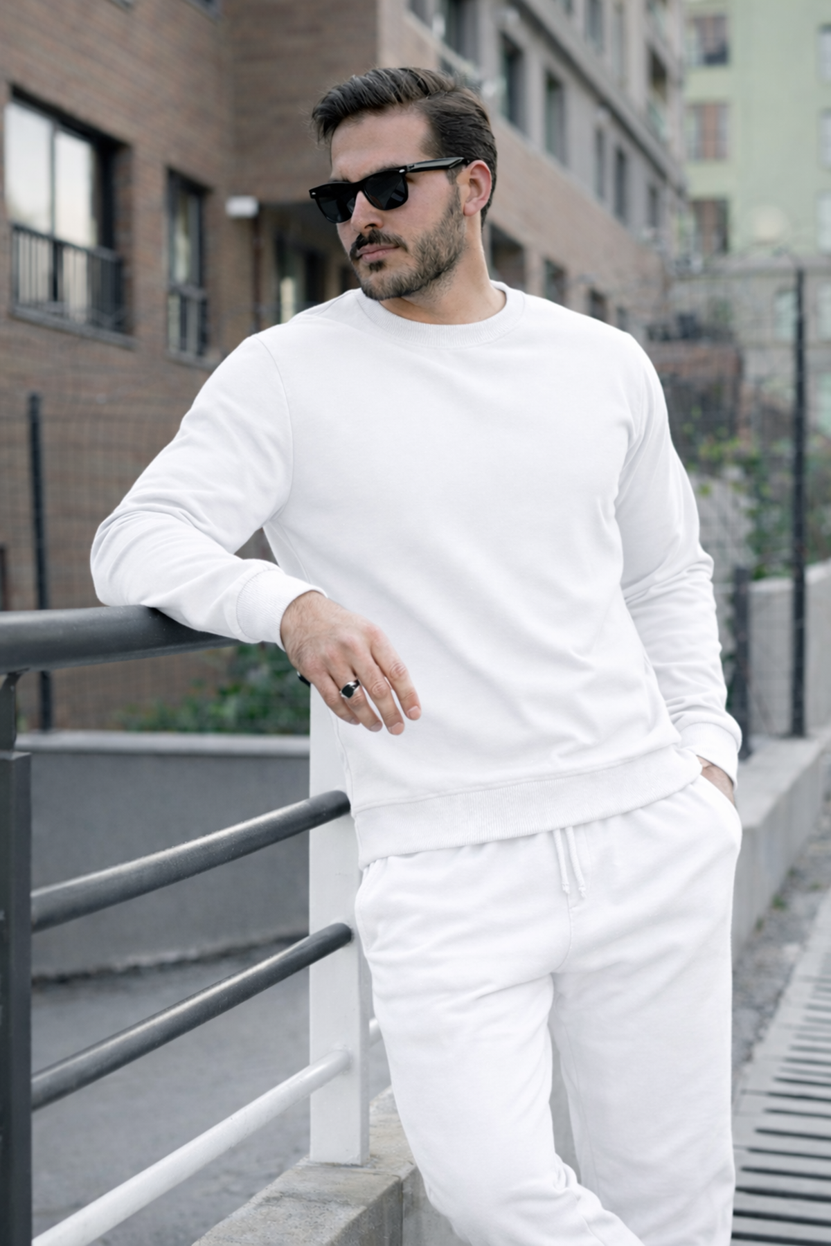 Erkek Pamuklu Bisiklet Yaka Dar Beyaz Eşofman Takımı