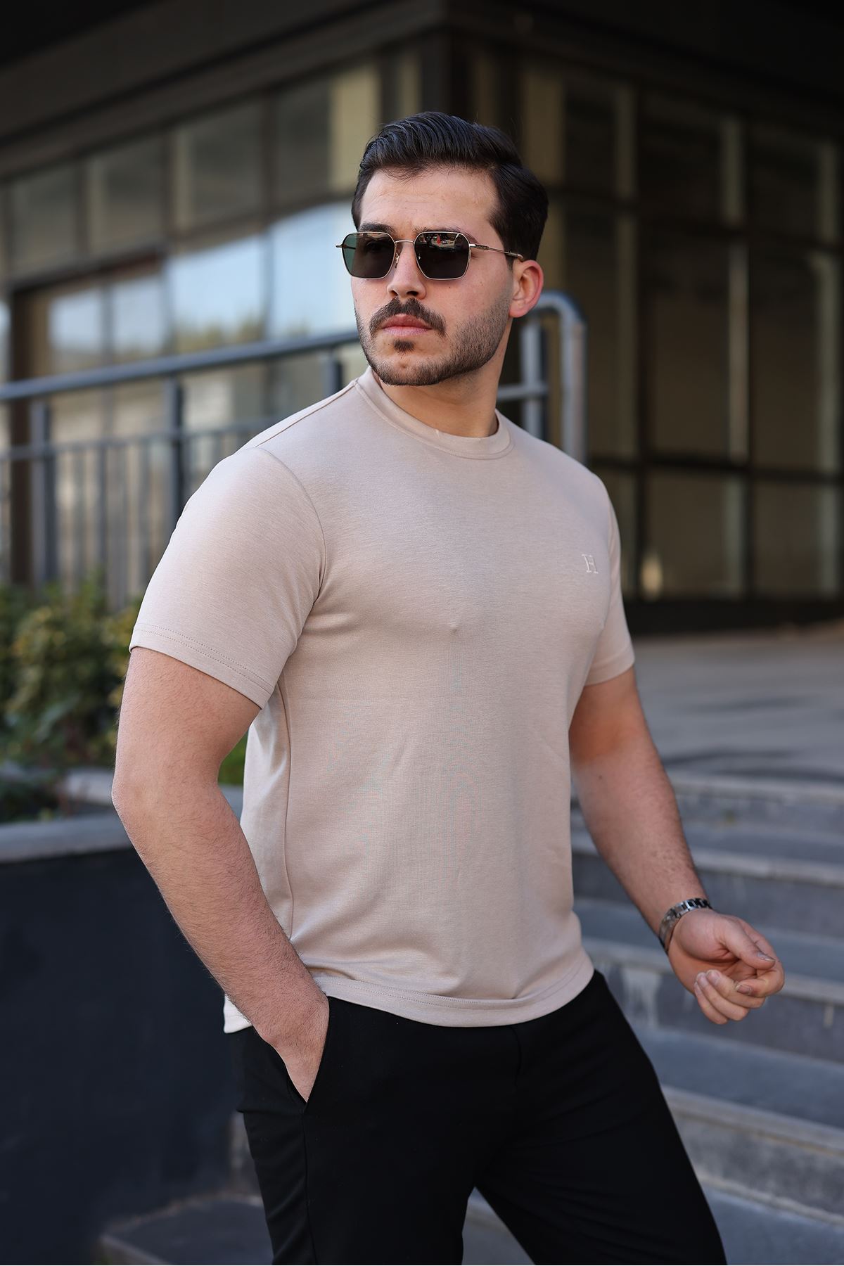 Erkek Kısa Kol Yazlık Baskılı Krem Dar Tişört