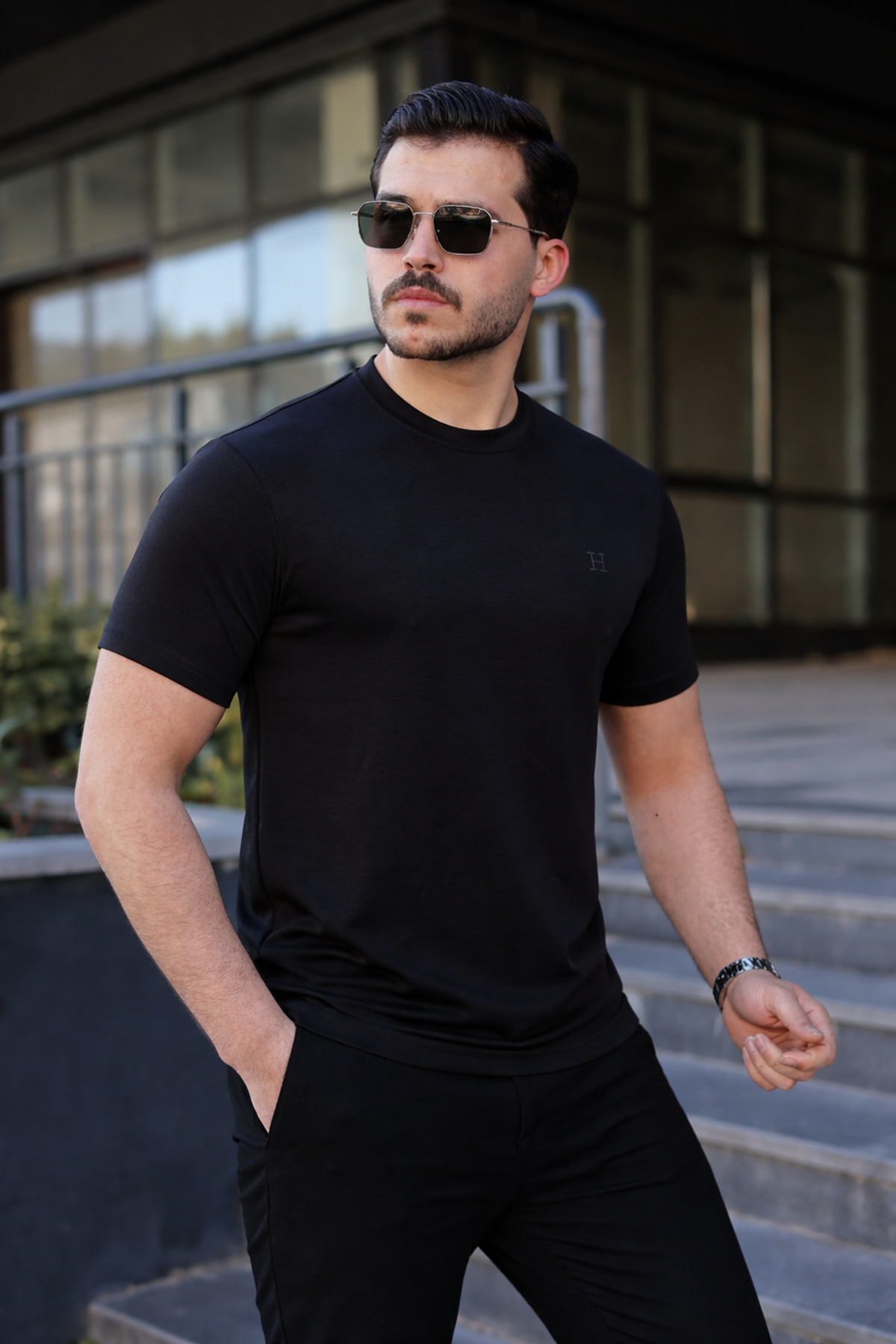 Erkek Kısa Kol Yazlık Baskılı Siyah Dar Tişört