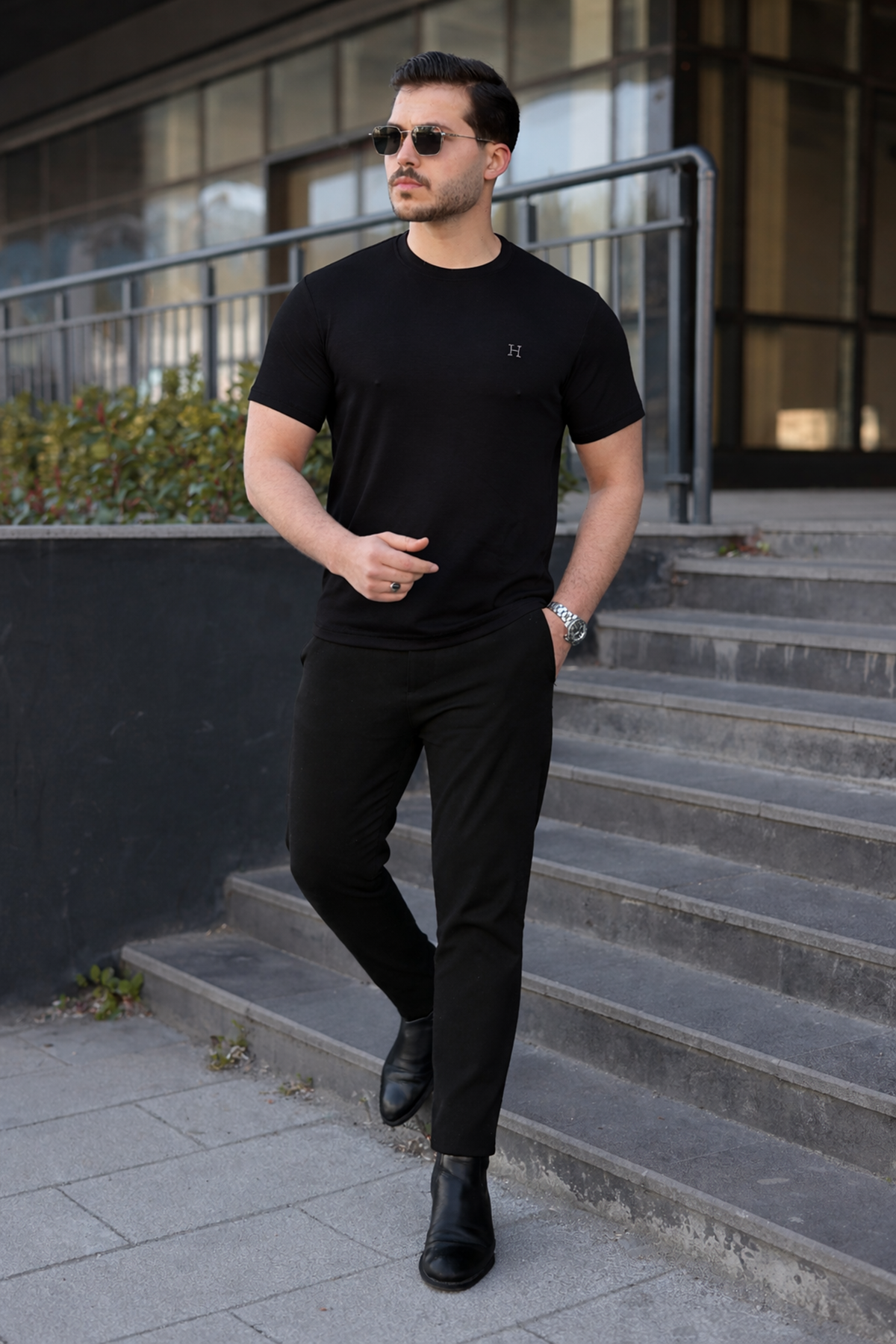 Erkek Kısa Kol Yazlık Baskılı Siyah Dar Tişört