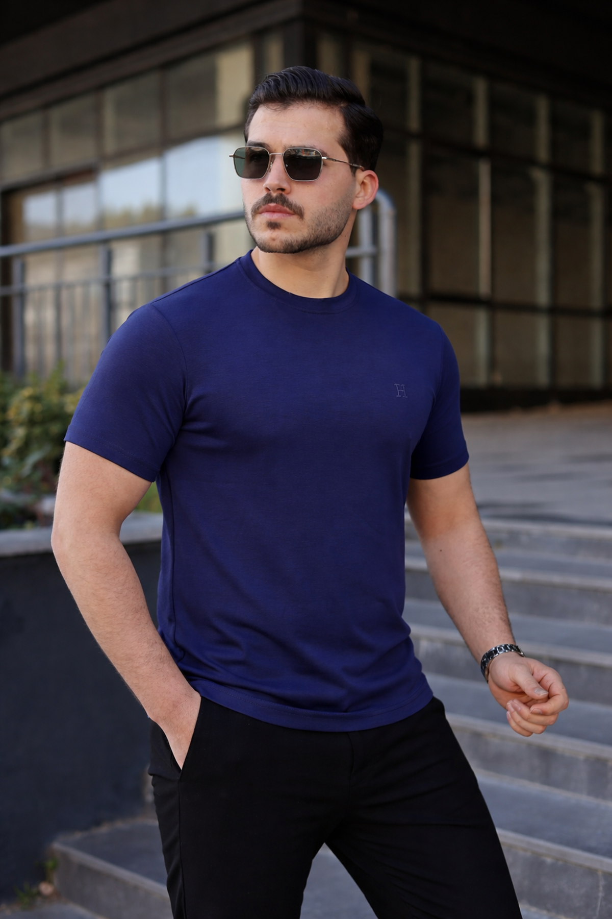 Erkek Kısa Kol Yazlık Baskılı Lacivert Dar Tişört