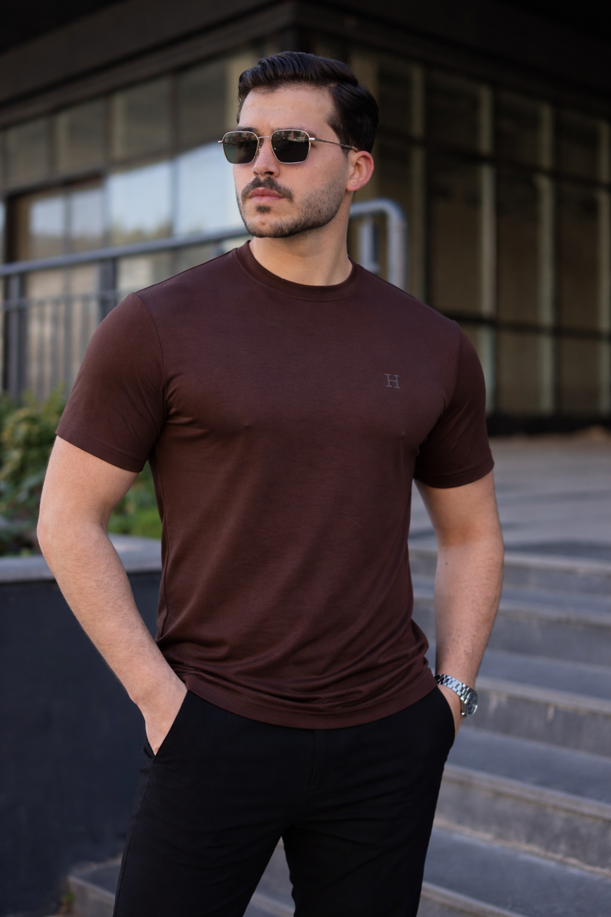 Erkek Kısa Kol Yazlık Baskılı Kahve Dar Tişört