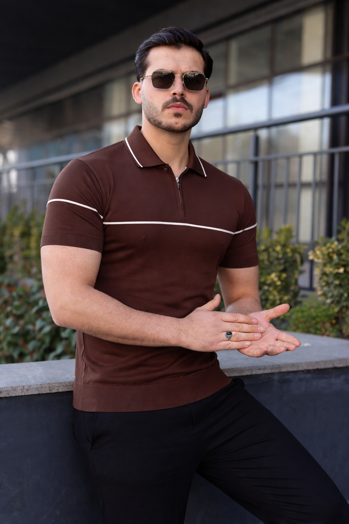 Erkek Günlük Çizgili Fermuarlı Triko Kahve Polo Yaka Tişört