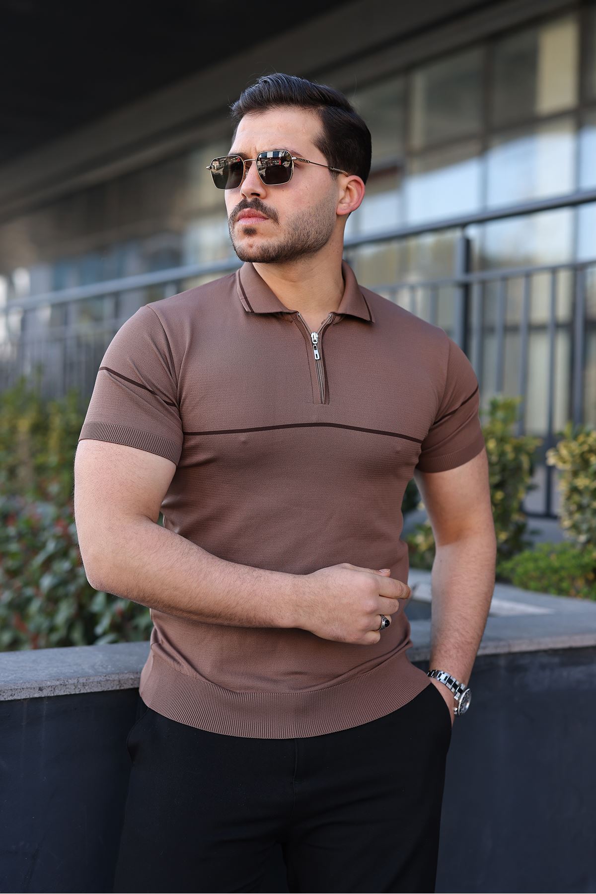 Erkek Günlük Çizgili Fermuarlı Triko S.Kahve Polo Yaka Tişört