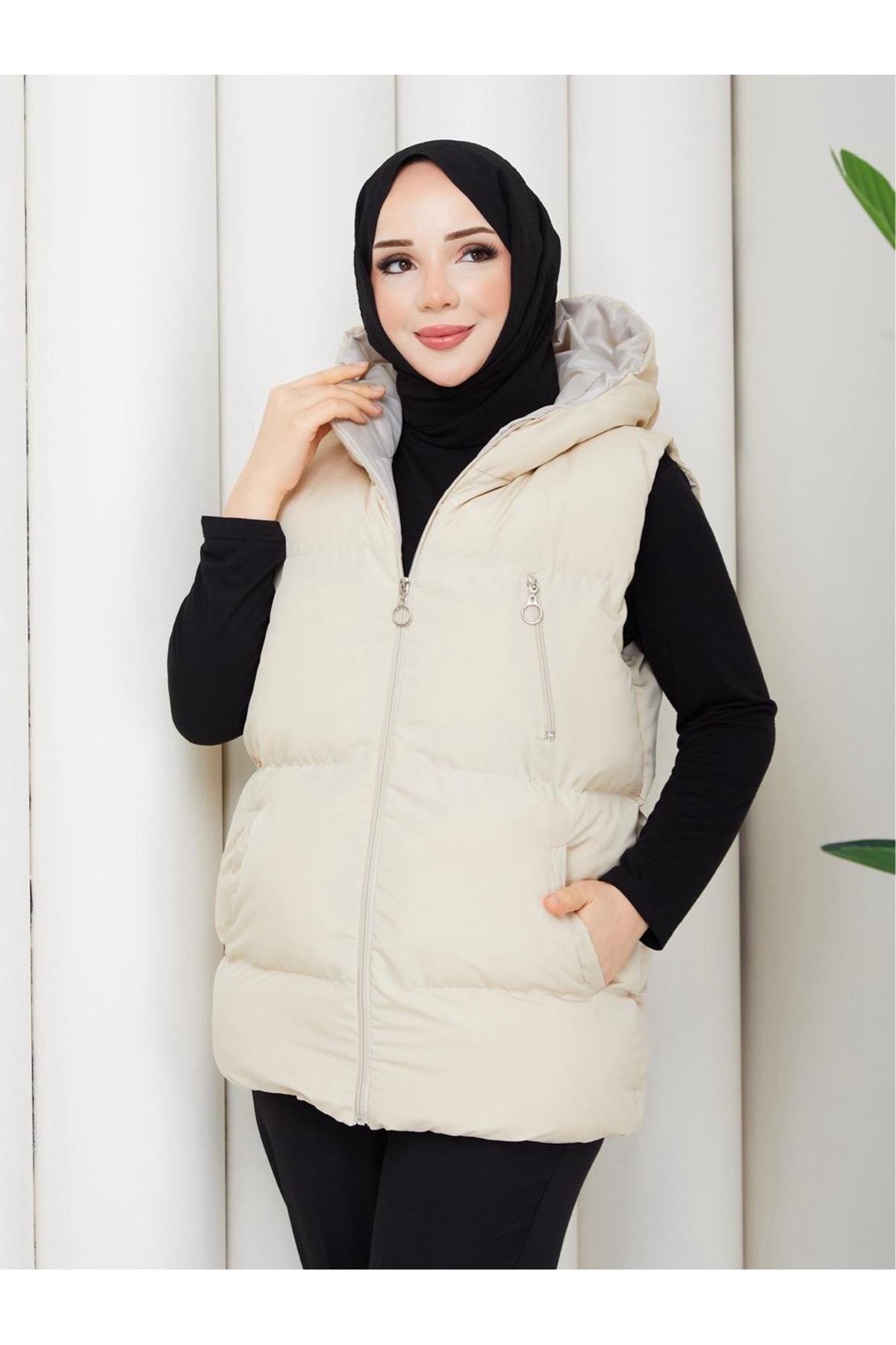 Kadın Fermuarlı Cepli Kapşonlu Krem Şişme Yelek