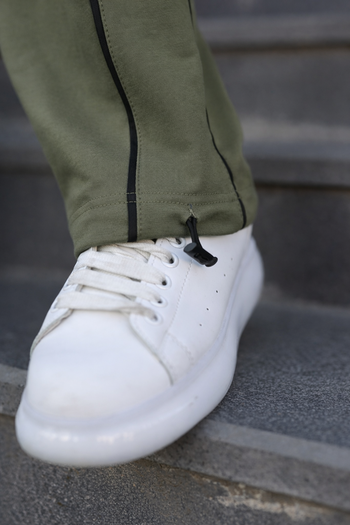 Erkek Günlük Yazlık Çizgili Bol Haki Eşofman Altı