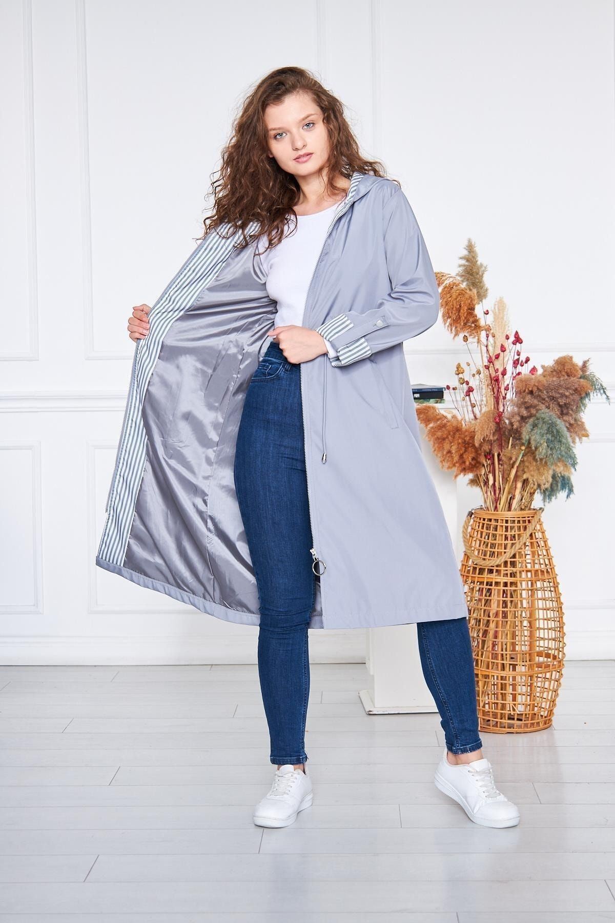 Kadın Beli Büzgülü Su İtici Kapüşonlu Trençkot