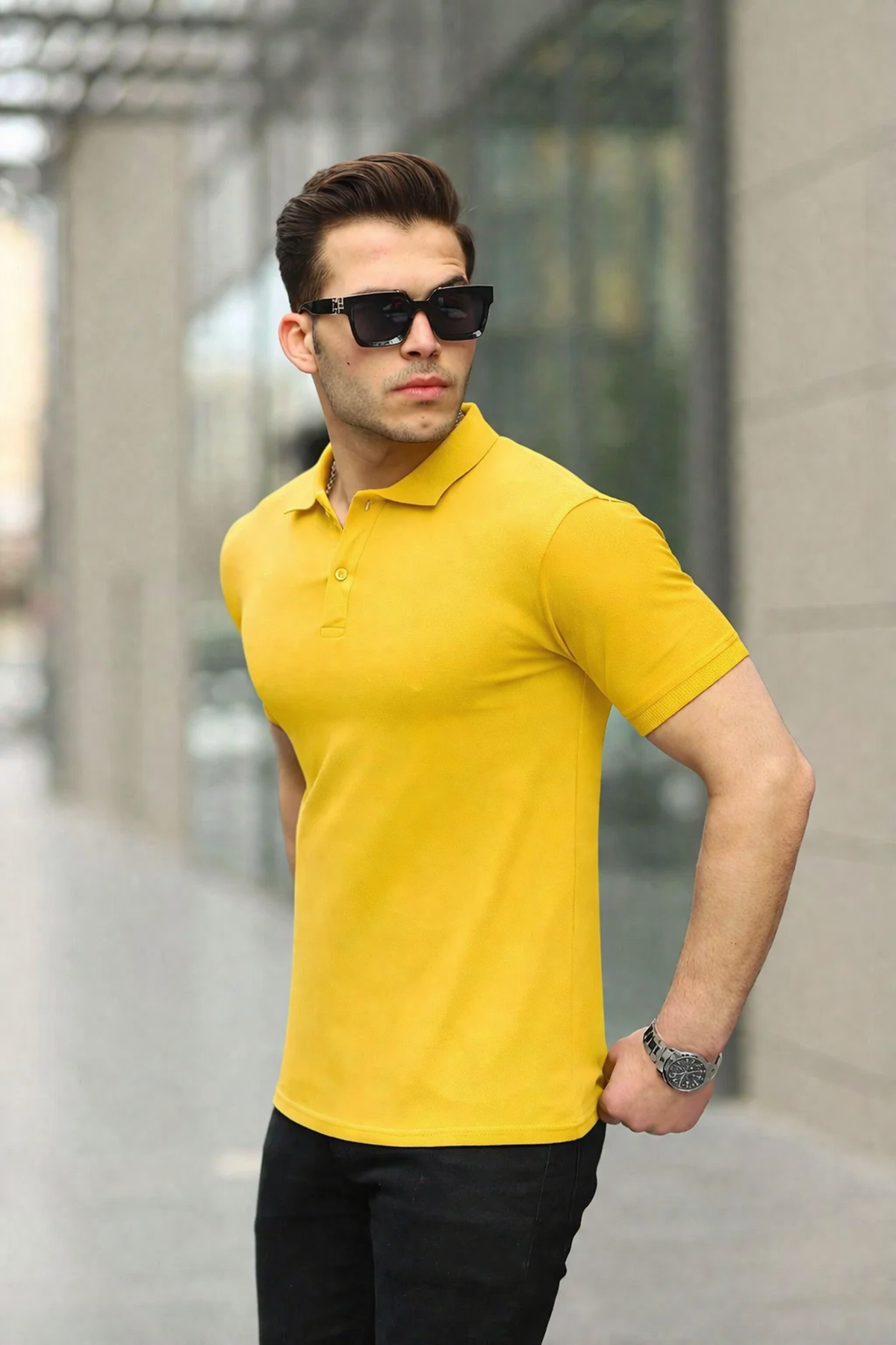 Erkek Kıvrılmaz Polo Yaka Cepsiz Slim Fit Dar Kesim Düz T-Shirt