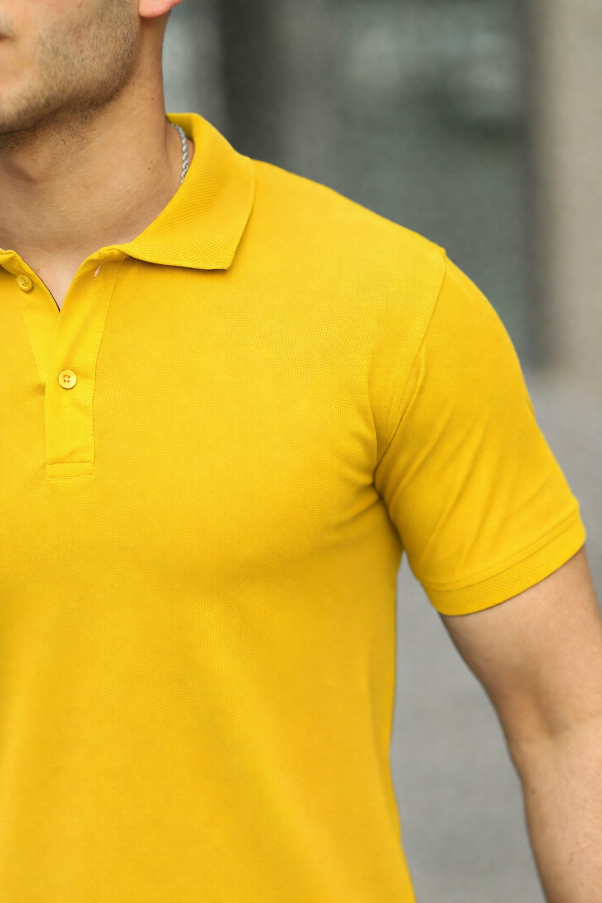 Erkek Kıvrılmaz Polo Yaka Cepsiz Slim Fit Dar Kesim Düz T-Shirt