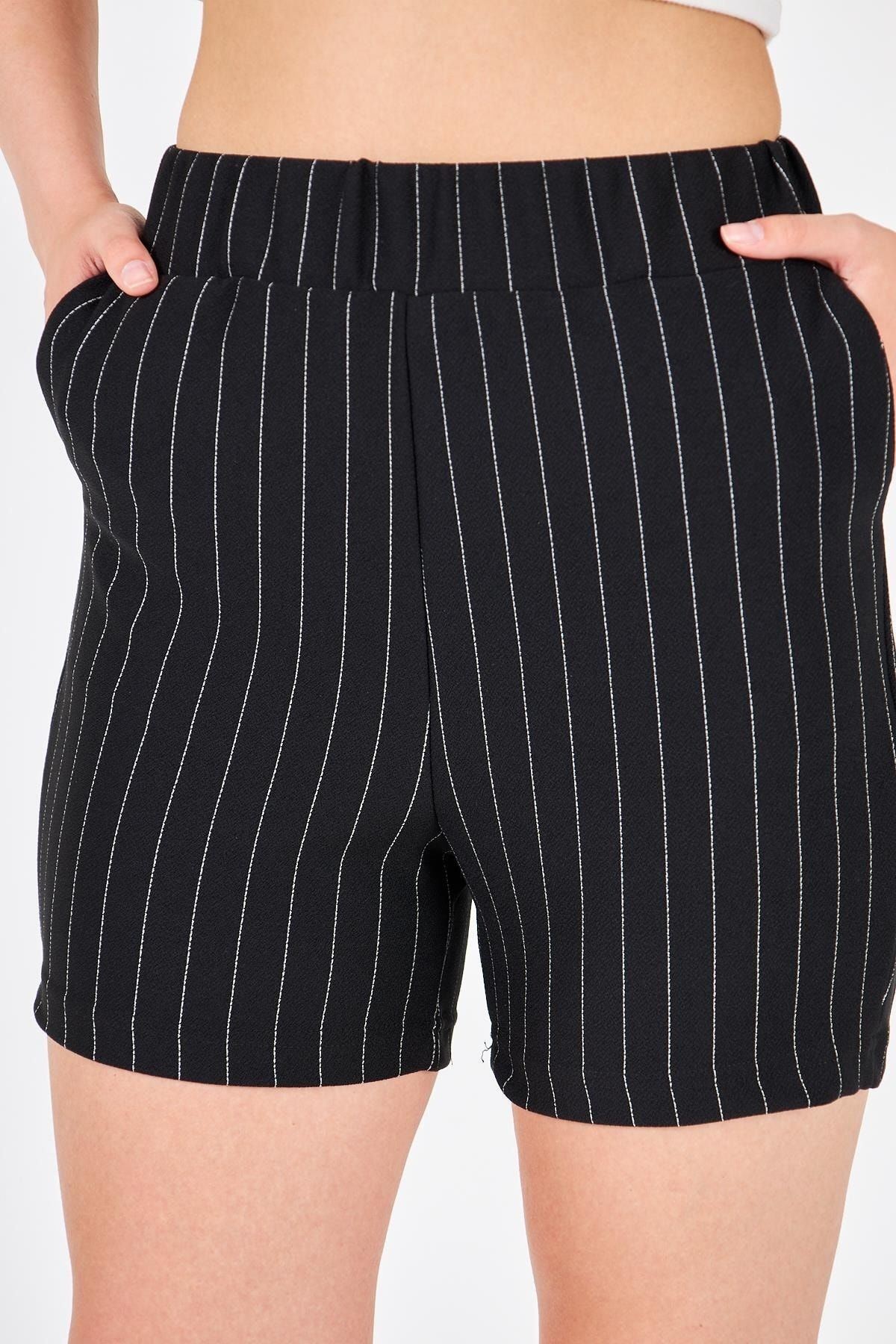 Kadın Çizgili Şort