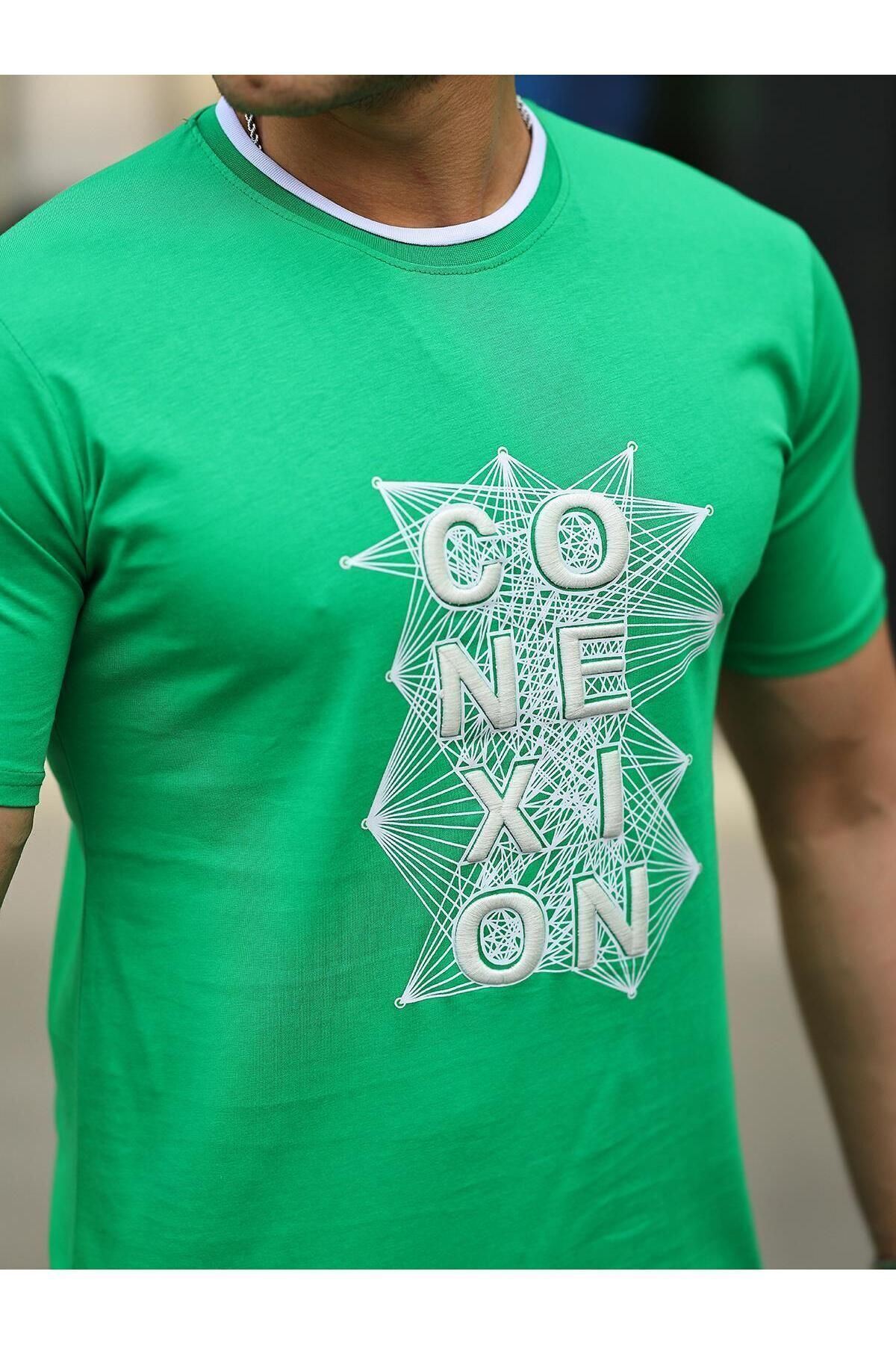 Erkek Slim Fit Nakış Desenli T-Shirt