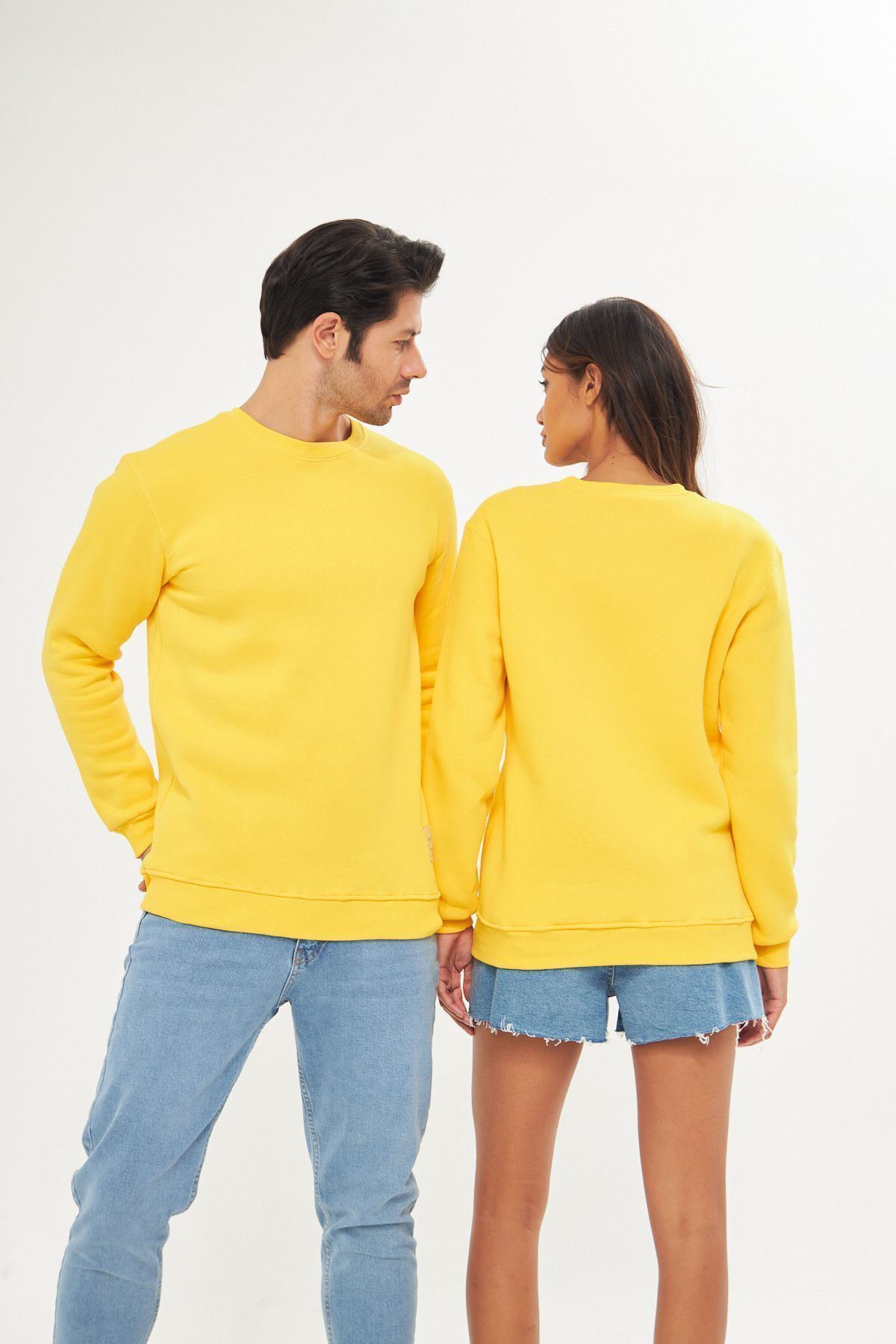 Unisex Slim Fit Sweatshirt