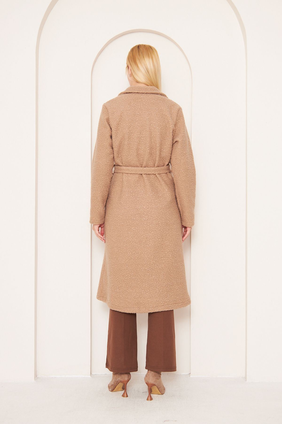 Kadın Trend Yün Karışımlı Kuşaklı Kahve Buklet Kaban