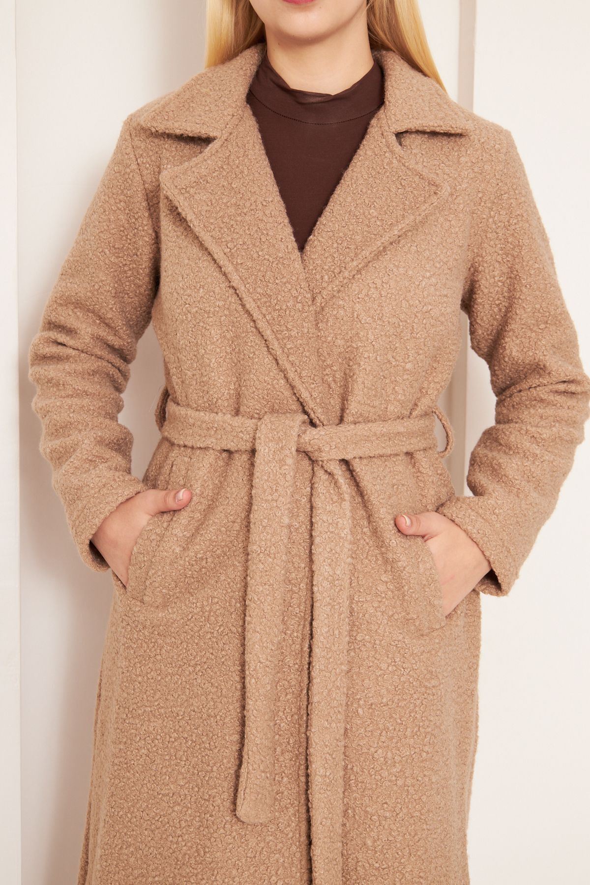 Kadın Trend Yün Karışımlı Kuşaklı Kahve Buklet Kaban