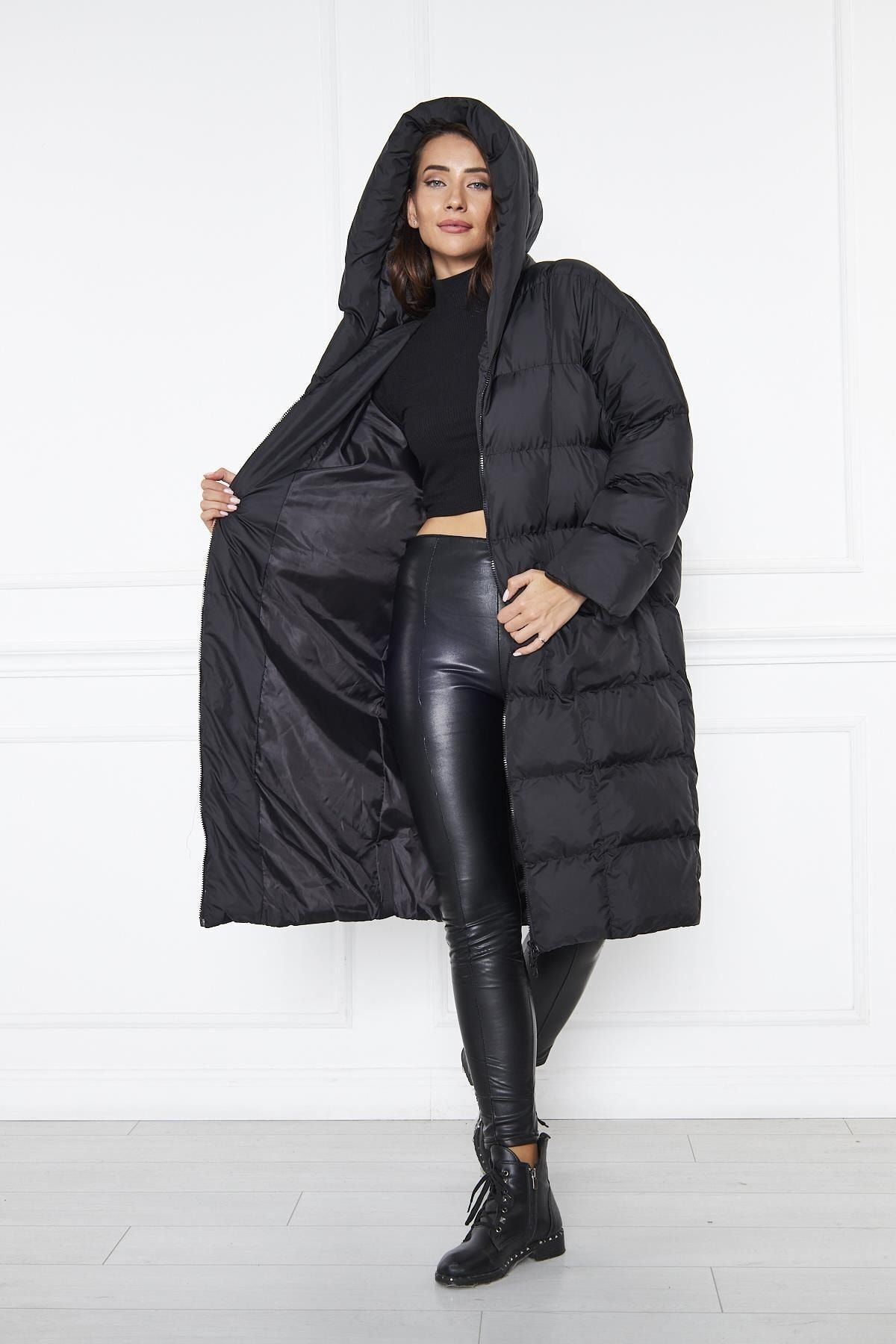 Kadın Siyah Kapüşonlu Uzun Oversize Şişme Mont