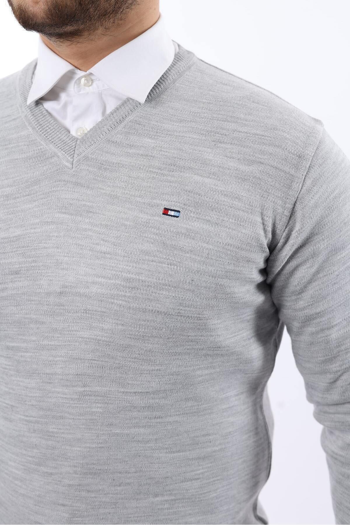 Erkek Trend V Yaka Günlük Beyaz Triko Kazak