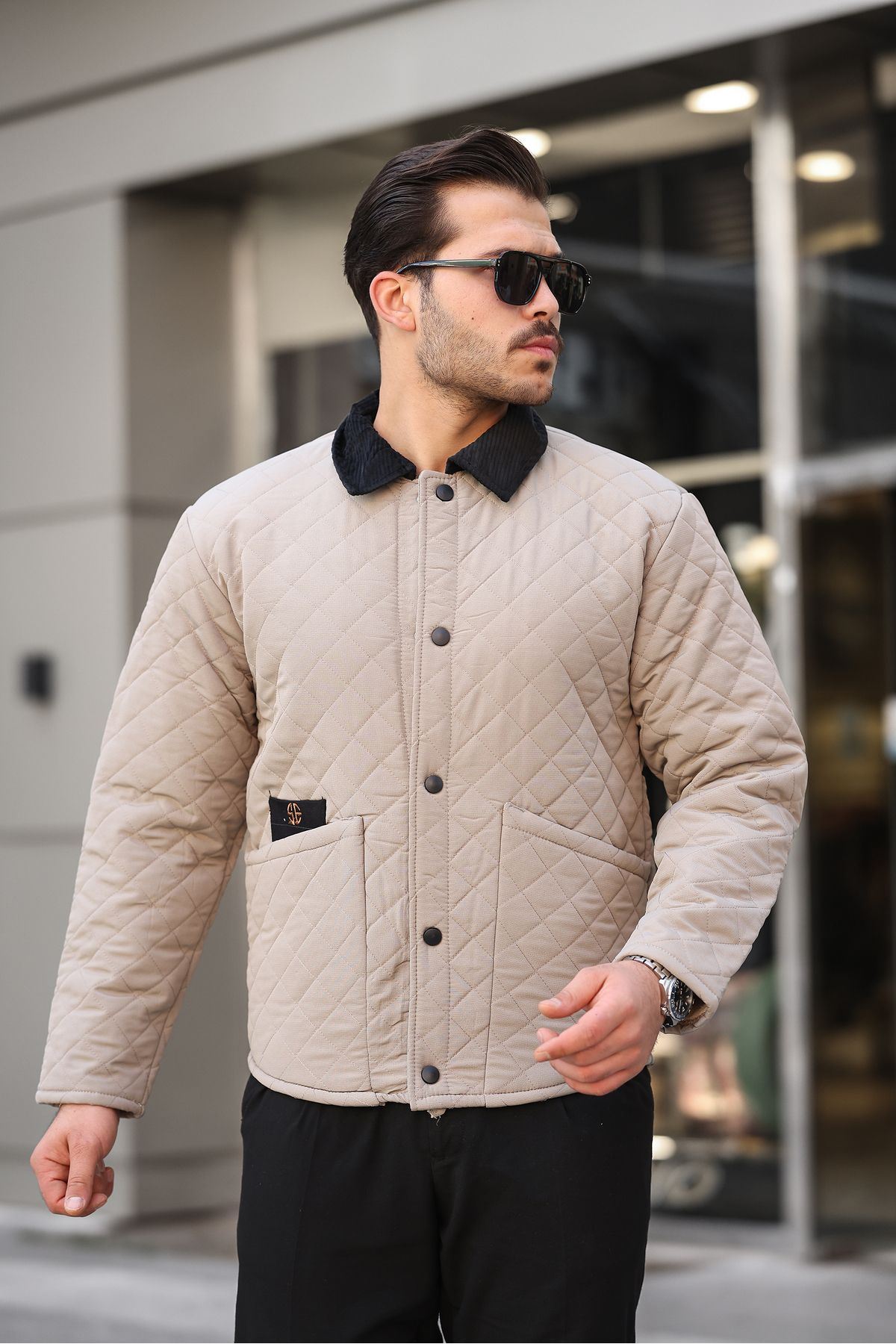 Erkek Kadife Yaka Içi Kürklü Krem Kapitone Mont