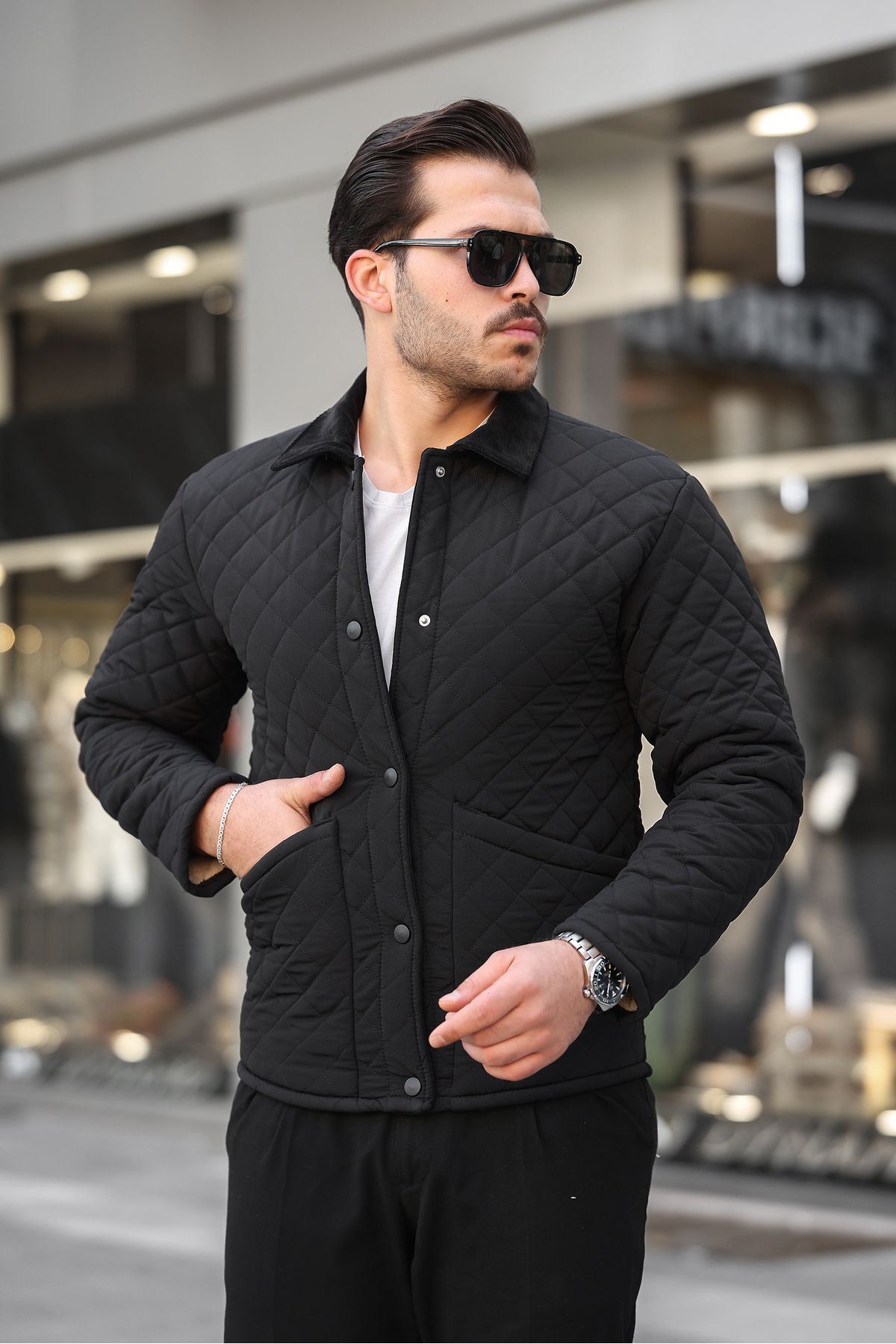 Erkek Kadife Yaka Içi Kürklü Siyah Kapitone Mont