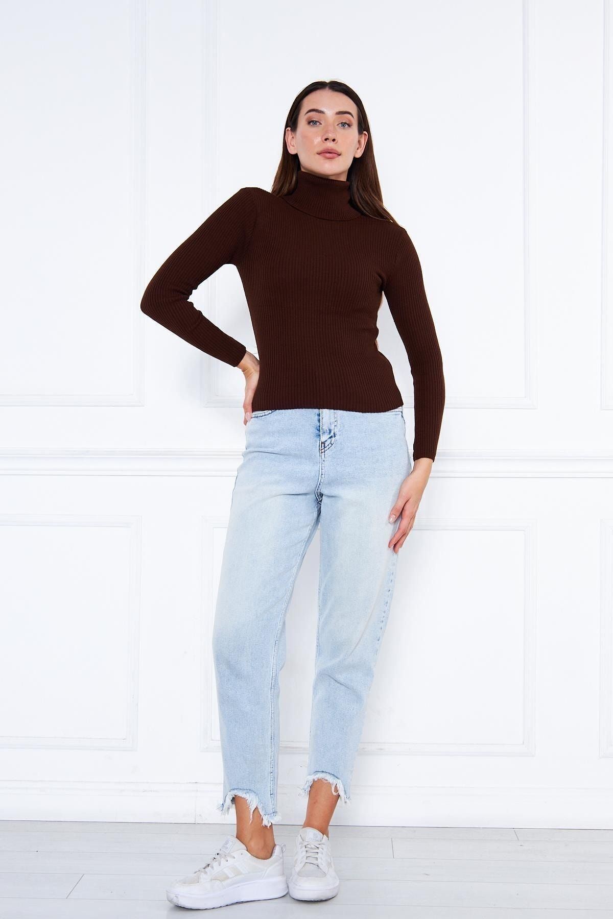 Kadın Günlük Balıkçı Yaka Boğazlı Kahve Fitilli Kazak