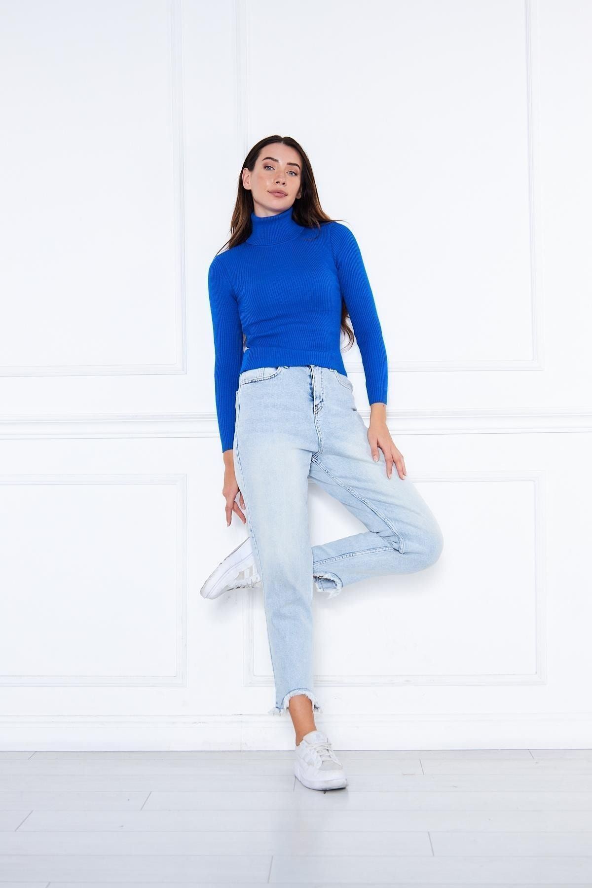 Kadın Günlük Balıkçı Yaka Boğazlı Mavi Fitilli Kazak