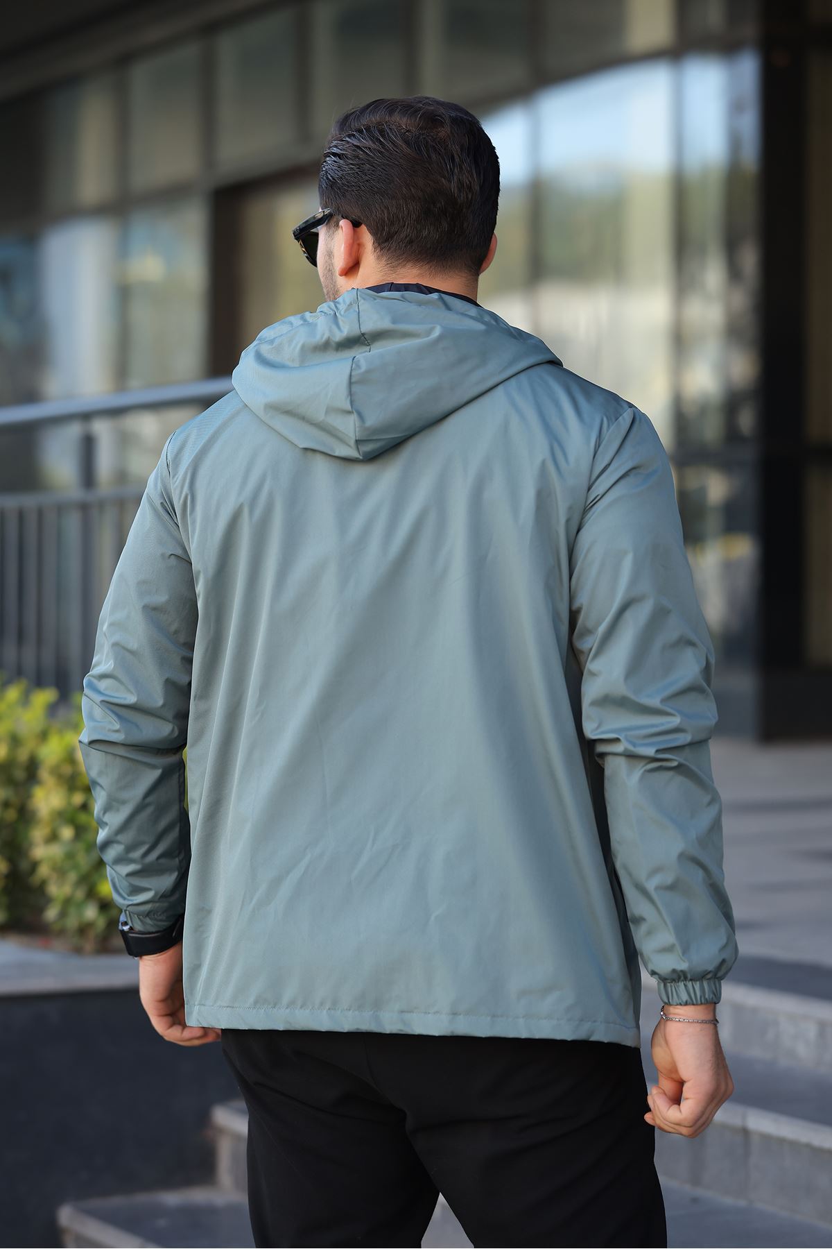 Erkek İçi Astarlı Suya Dayanıklı Kapüşonlu Cepli Yağmurluk