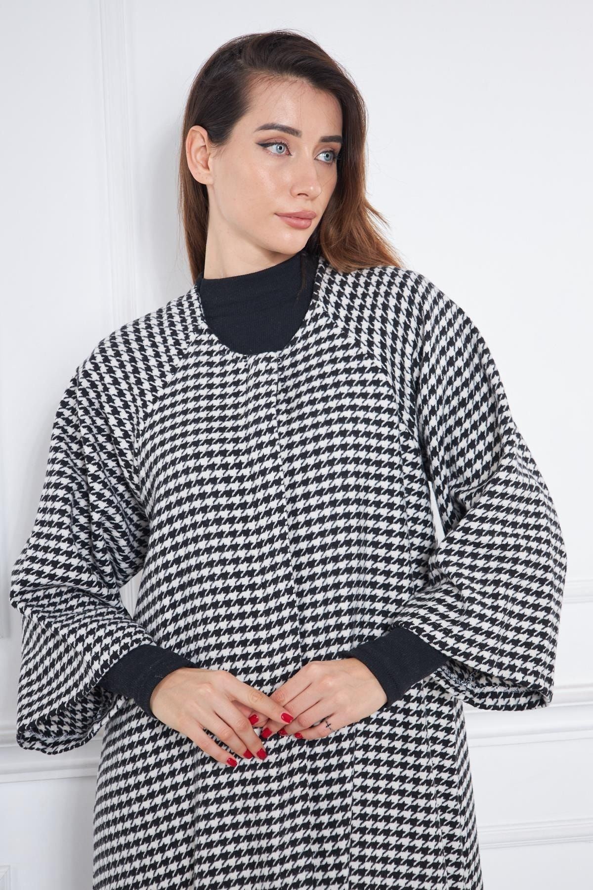 Kadın Oversize Uzun Kol Kaşe Panço