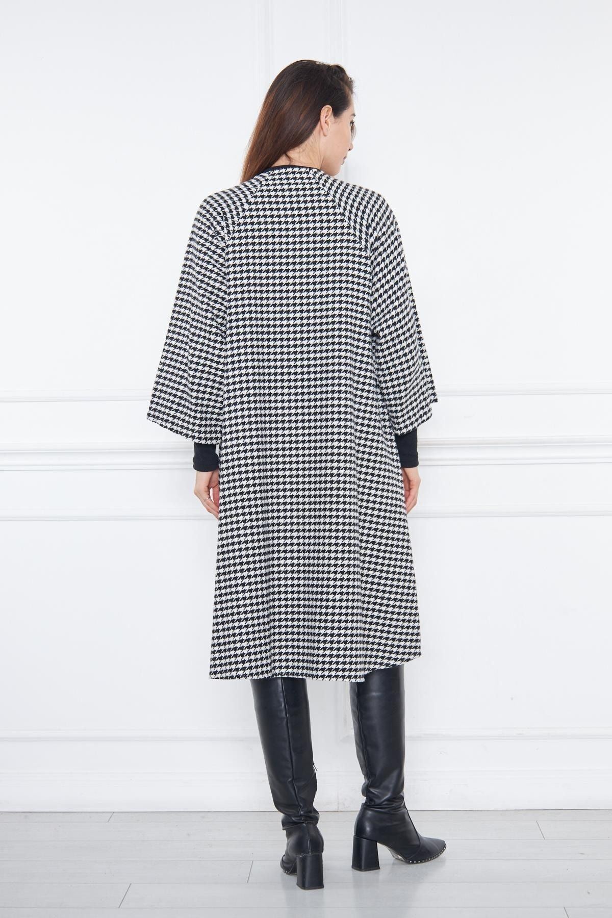 Kadın Oversize Uzun Kol Kaşe Panço