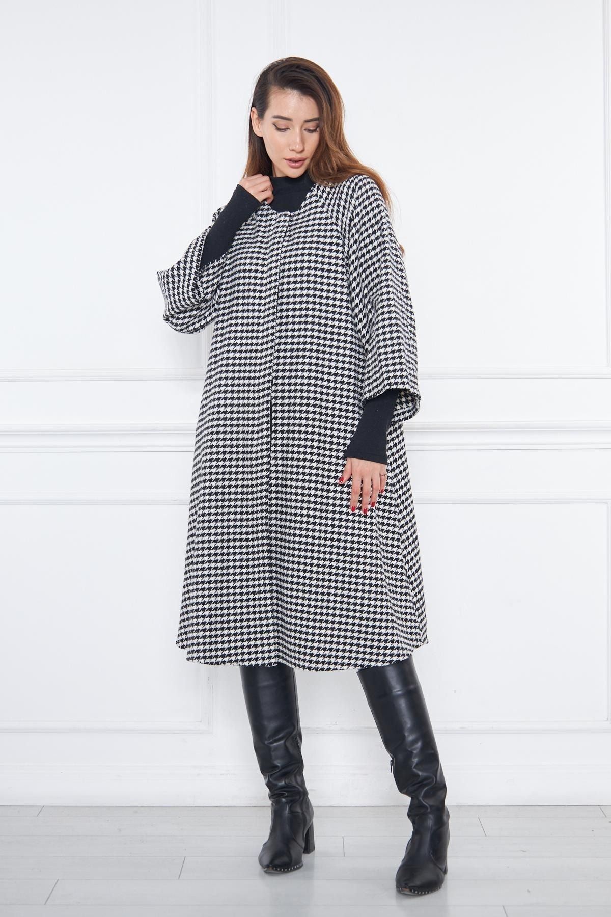 Kadın Oversize Uzun Kol Kaşe Panço