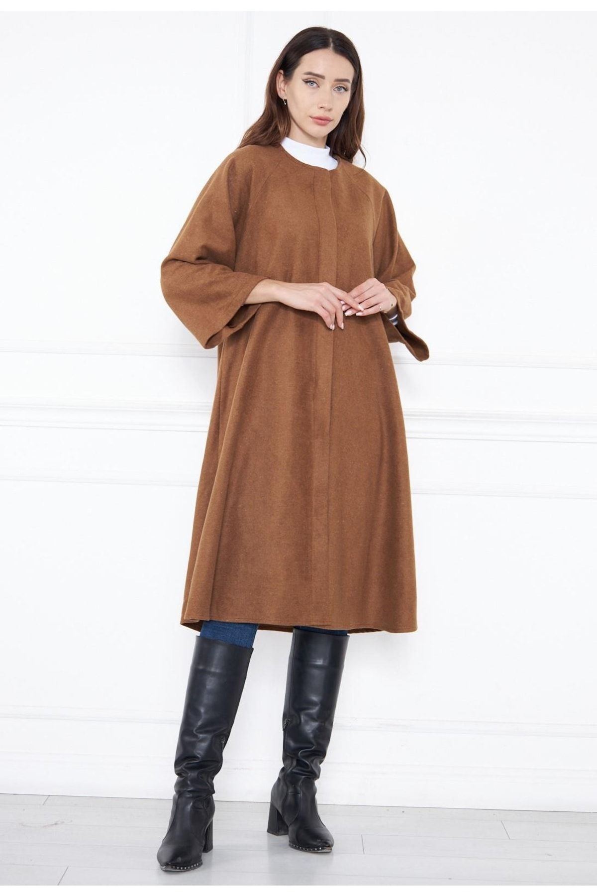 Kadın Oversize Uzun Kol Kaşe Panço