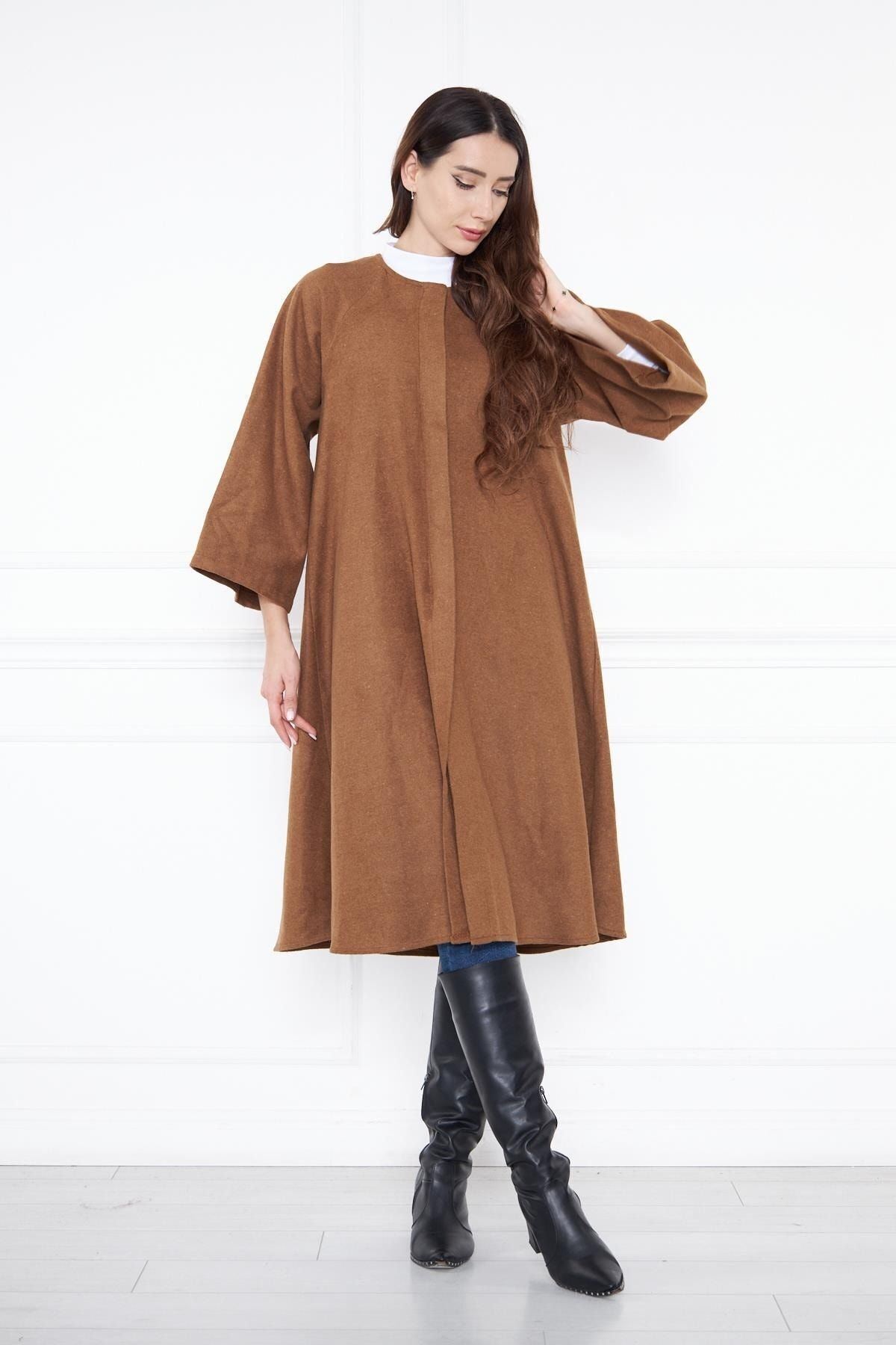 Kadın Oversize Uzun Kol Kaşe Panço