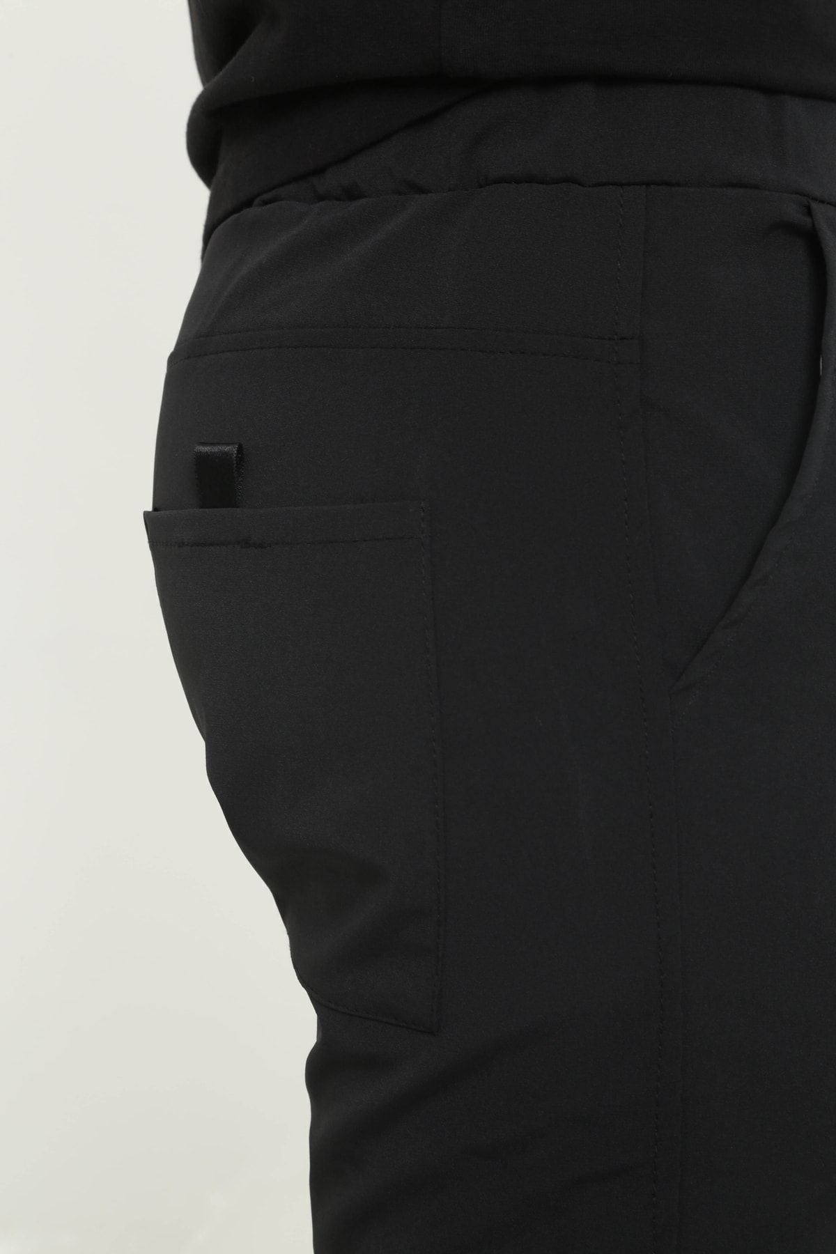 Erkek Paraşüt Kumaş Tarz Cepli Paça Ve Bel Lastikli Jogger Spor Pantolon