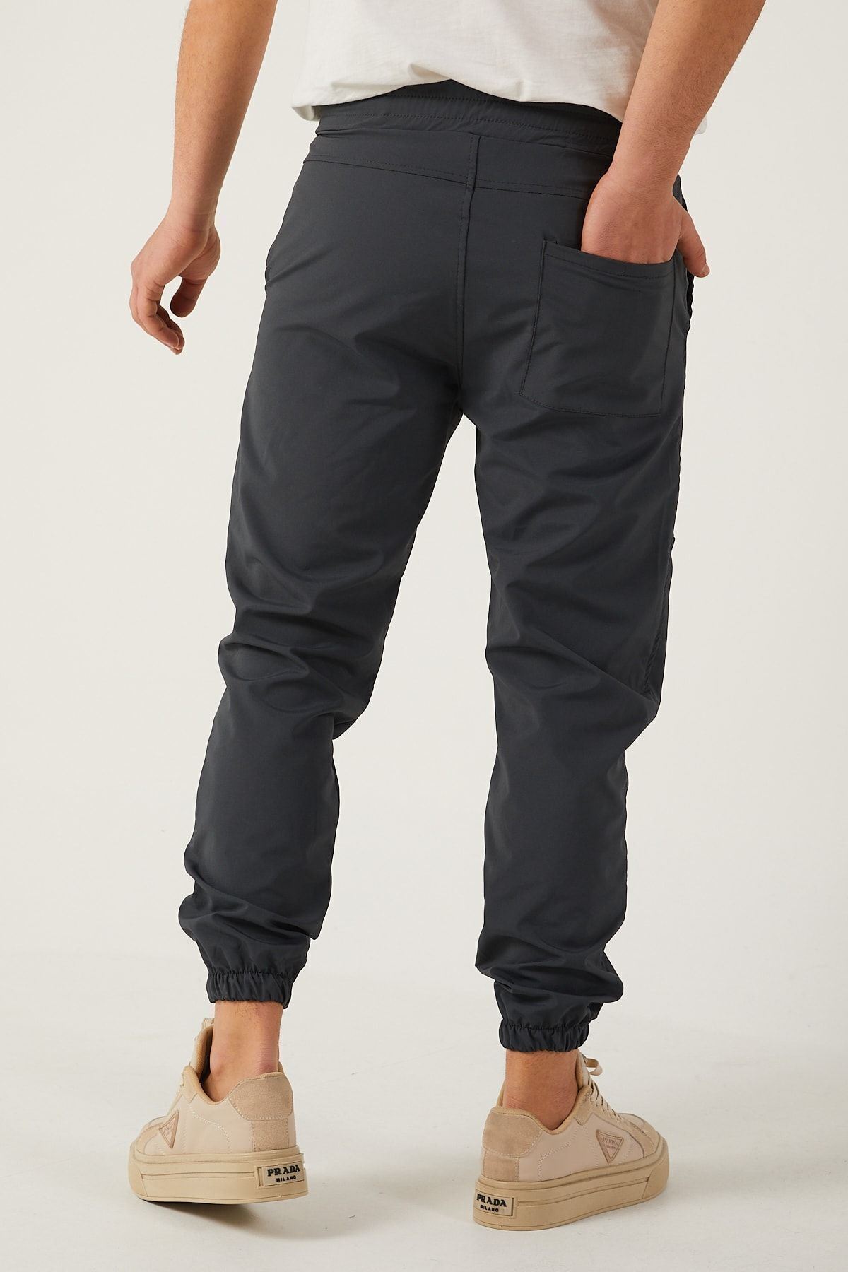 Erkek Paraşüt Kumaş Tarz Cepli Paça Ve Bel Lastikli Jogger Spor Pantolon