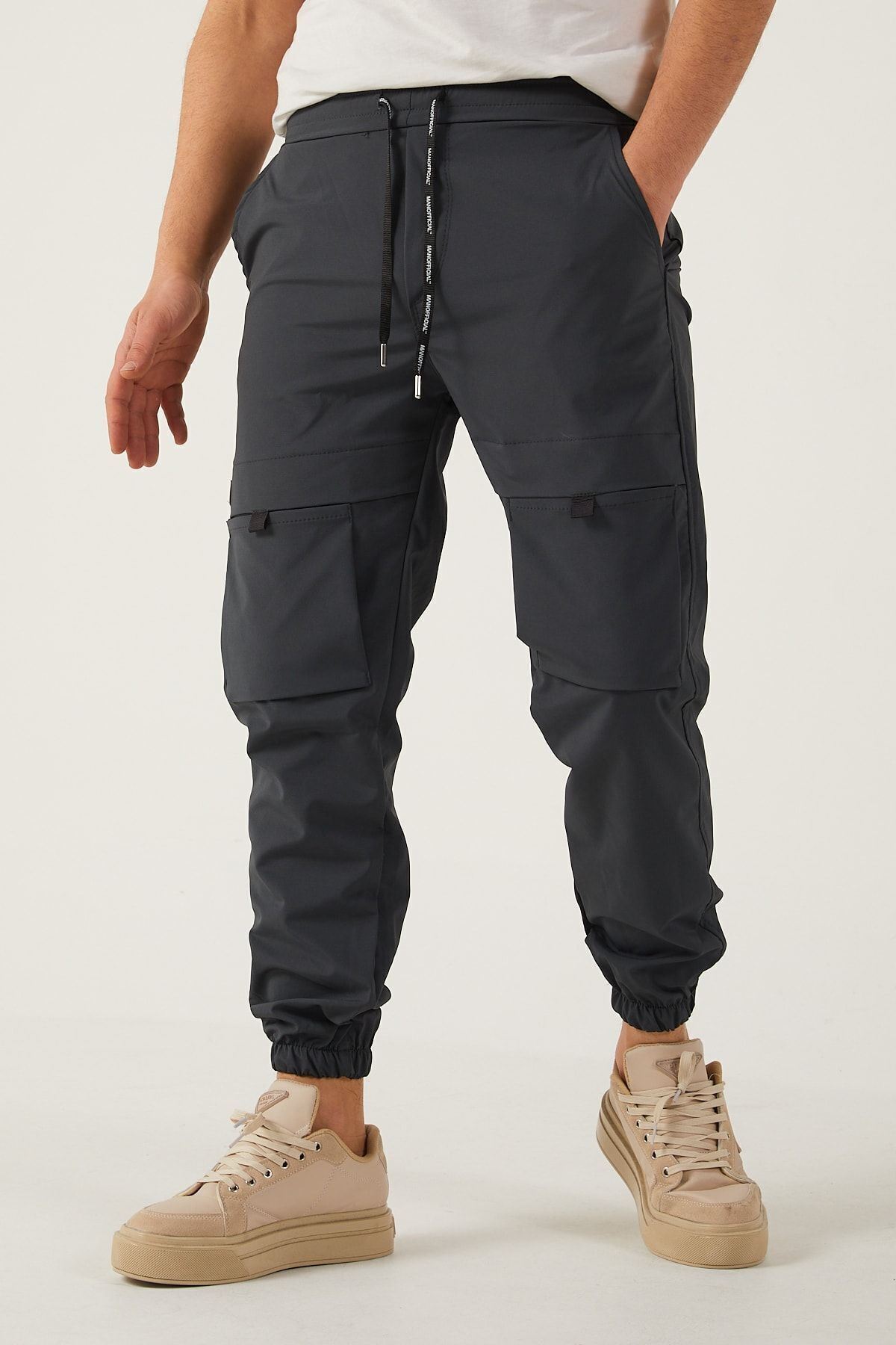 Erkek Paraşüt Kumaş Tarz Cepli Paça Ve Bel Lastikli Jogger Spor Pantolon