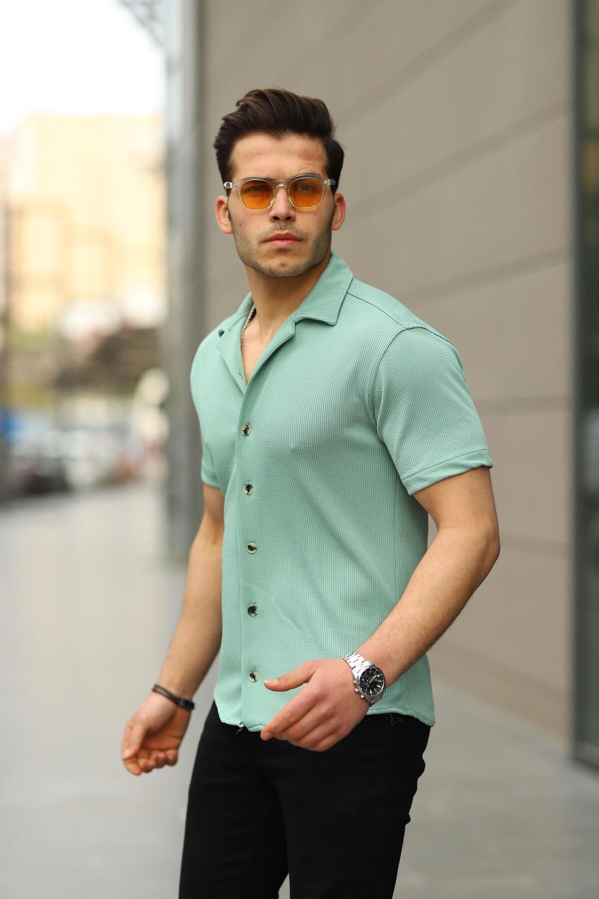 Erkek Yazlık Likralı Slim Fit Gömlek Yaka Kısa Kollu Gömlek