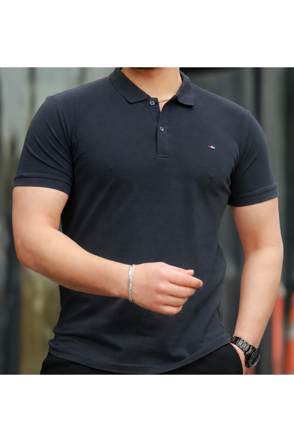 Erkek Kıvrılmaz Polo Yaka Cepsiz Slim Fit Dar Kesim T-Shirt