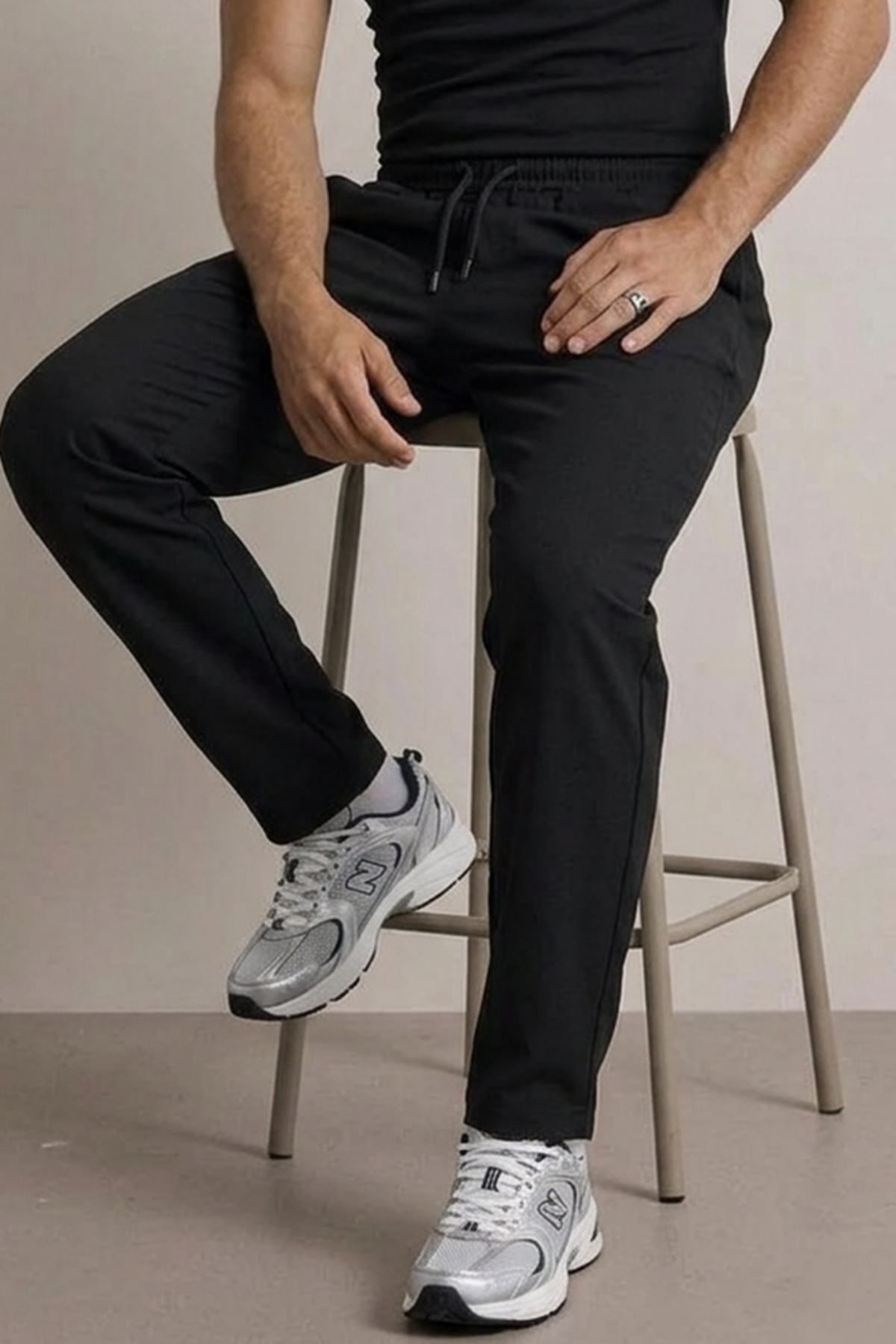 Erkek Basic Trend Bel Lastikli Siyah Bol Pantolon
