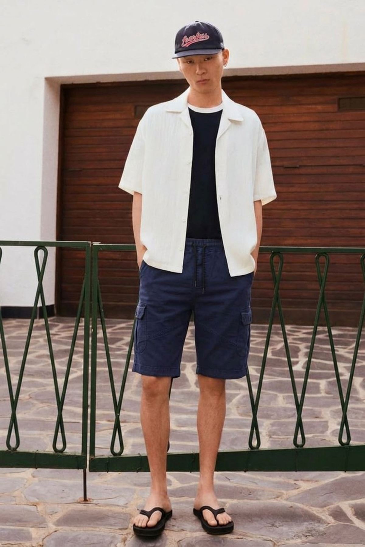 Erkek Beli Lastikli Dikişli Kargo Cepli Lacivert Kapri Şort