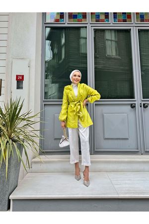 Bel Bağlamalı Fırfırlı Tonik Ceket FISTIK YEŞİLİ