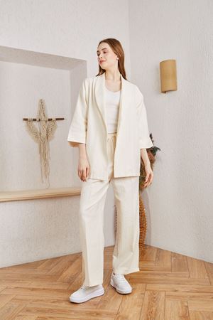 Kadın Kuşaklı Overize Ceket Bol Pantolon Ekru İkili Takım