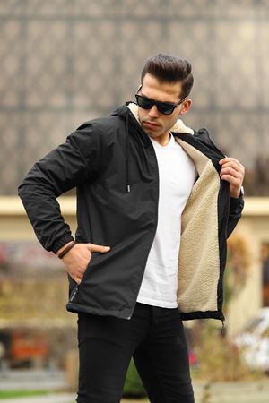 Erkek Içi Kürklü Suya Dayanıklı Kapüşonlu Cepli Yağmurluk