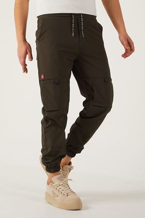 Erkek Paraşüt Kumaş Tarz Cepli Paça ve Bel Lastikli Jogger Spor Pantolon