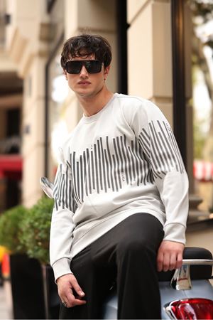 Erkek Bisiklet Yaka Baskılı Sweatshirt