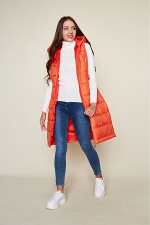 Kadın Kışlık Uzun Kapşonlu Kırmızı Kapitone Şişme Yelek