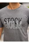 Stockholm Baskılı Sıfır Yaka T-Shirt
