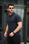 Erkek Kıvrılmaz Polo Yaka Cepsiz Slim Fit Dar Kesim T-Shirt